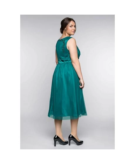 Romantiline Sheego kleit laiade õlarihmadega