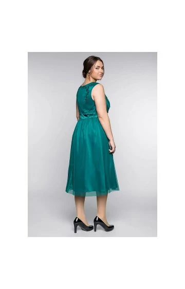 Romantiline Sheego kleit laiade õlarihmadega