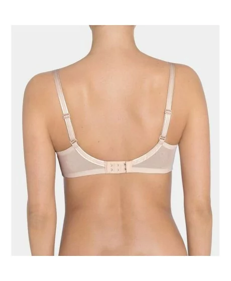 Triumph Beauty-Full Essential WP