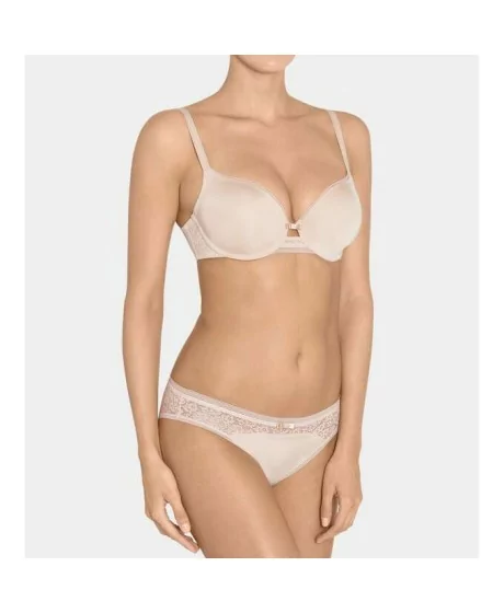 Triumph Beauty-Full Essential WP