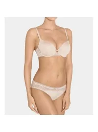 Triumph Beauty-Full Essential WP