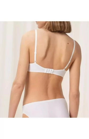 Triumph Body Make-Up WHP Triumph Body Make-Up WHP