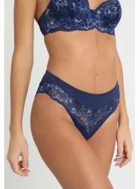 Triumph Amourette Charm Tai