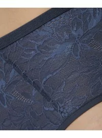 Triumph Amourette Charm Maxi 01