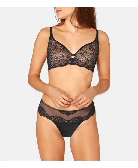 Triumph Amourette Charm W02