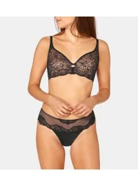 Triumph Amourette Charm W02