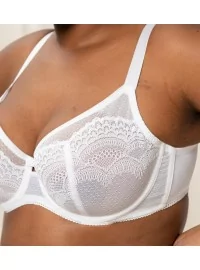 Triumph Beauty-Full Darling W02