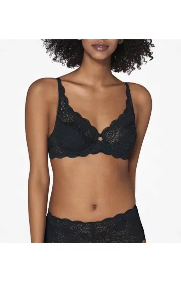 Triumph Amourette 300 W