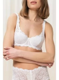 Triumph Amourette 300 WHP