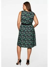 Varrukateta Sheego puuvillane kleit