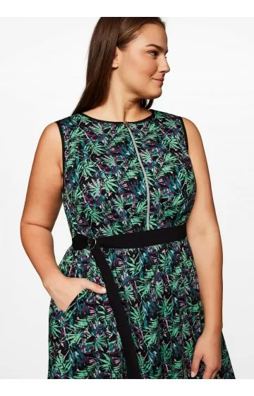 Varrukateta Sheego puuvillane kleit