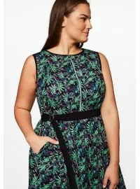 Varrukateta Sheego puuvillane kleit