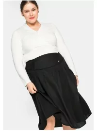 Sheego seelik kujundava efektiga