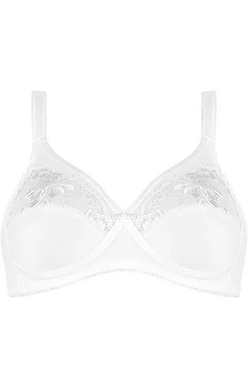 Triumph Modern Posy N01