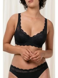 TRIUMPH AMOURETTE 300 WHP