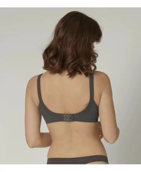 TRIUMPH DOREEN rinnahoidja