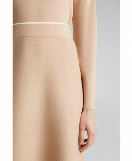 "Esprit kollektsiooni seelik