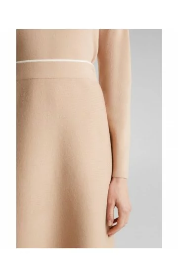 "Esprit kollektsiooni seelik