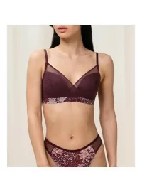 Triumph Lavish Spotlight P