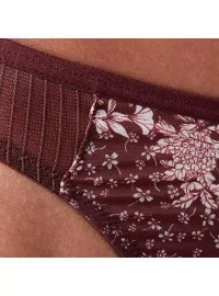 Triumph Lavish Spotlight High Waist Stringid Triumph Lavish Spotlight High Waist Stringid