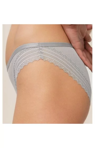 Triumph Tempting Tulle_01 Tai