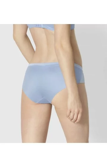 TRIUMPH BODY MAKE-UP SOFT TOUCH TAI EX