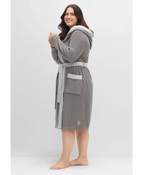 Sheego kapuutsiga froteemantel