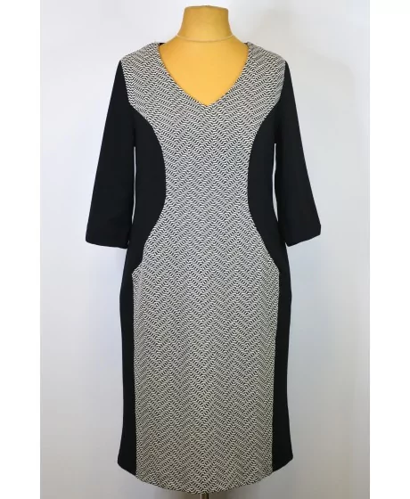 Sheego kootud kleit, mille esiosa on graafilise mustriga