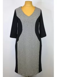 Sheego kootud kleit, mille esiosa on graafilise mustriga