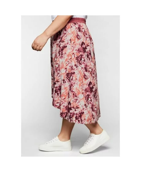 Sheego seelik, mis on ees seotud