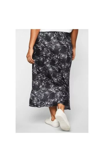 Pilkupüüdev Sheego seelik