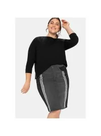 Sheego teksaseelik, mis on figuurilõikega efektiga