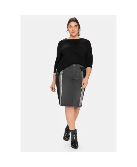 Sheego teksaseelik, mis on figuurilõikega efektiga