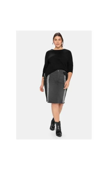 Sheego teksaseelik, mis on figuurilõikega efektiga