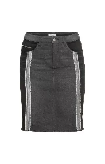 Sheego teksaseelik, mis on figuurilõikega efektiga