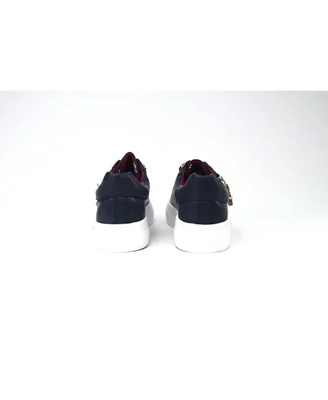 Joe Brownsi ökonahkadest vabaajajalatsid