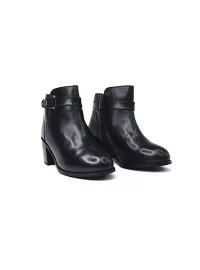 Looduslikust nahast Sheego tossud