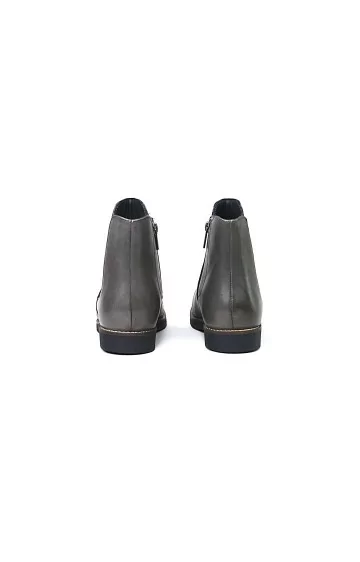 Sheego naturaalsed bull nahast tossud