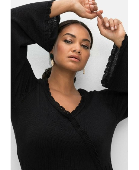 Sügava V-kaelusega Sheego trikookleit