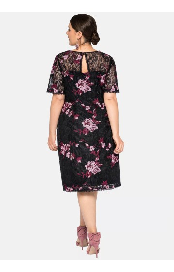 Sheego pitskleit koos voodriga