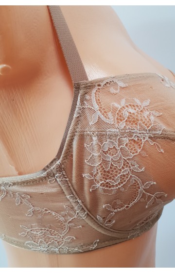 EVA-Dessous rinnahoidja