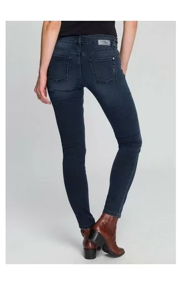 BLUE FIRE teksad CHLOE