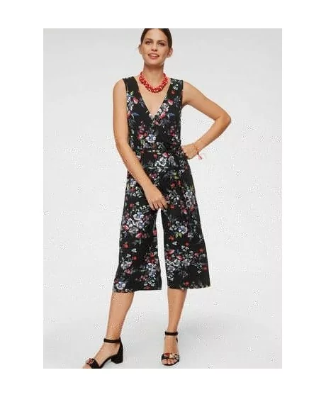 LAURA SCOTT kombinesoonid