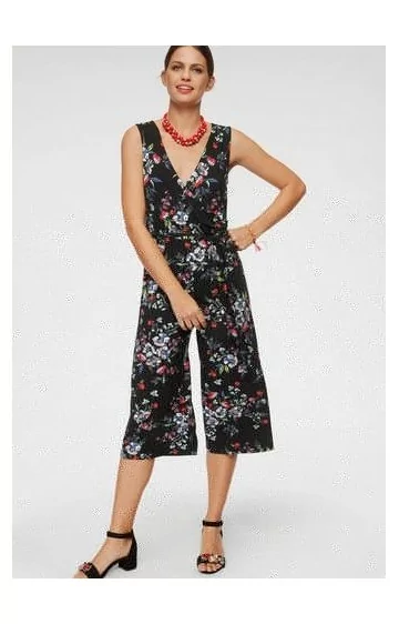 LAURA SCOTT kombinesoonid