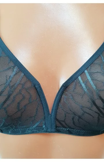 EVA-Dessous rinnahoidja