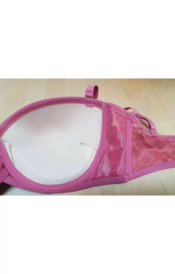 EVA-Dessous rinnahoidja