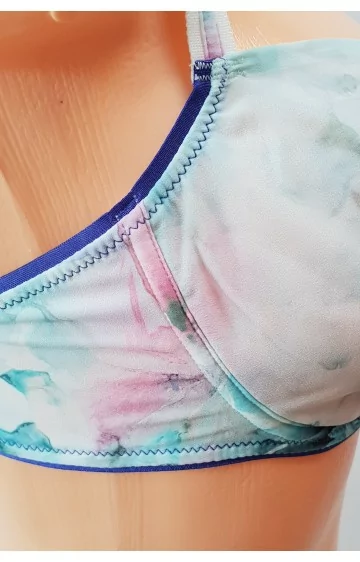 EVA-Dessous rinnahoidja