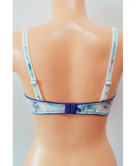 EVA-Dessous rinnahoidja