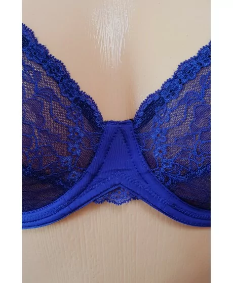 EVA-Dessous rinnahoidja