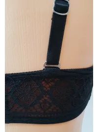 EVA-Dessous rinnahoidja